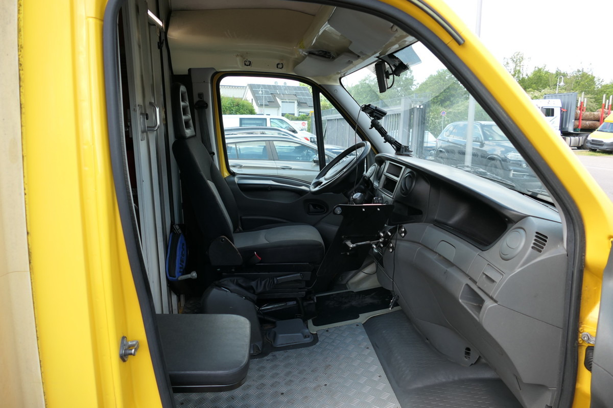IVECO Daily 35 S11 C30C AUTOMATIK KAMERA MAXI Regale L - Furgoneta caja cerrada: foto 5 IVECO Daily 35 S11 C30C AUTOMATIK KAMERA MAXI Regale L - Furgoneta caja cerrada: foto 5
