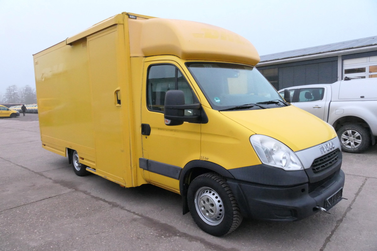 IVECO Daily 35 S11 C30C AUTOMATIK KAMERA Regale LUFT D - Furgoneta caja cerrada: foto 2 IVECO Daily 35 S11 C30C AUTOMATIK KAMERA Regale LUFT D - Furgoneta caja cerrada: foto 2