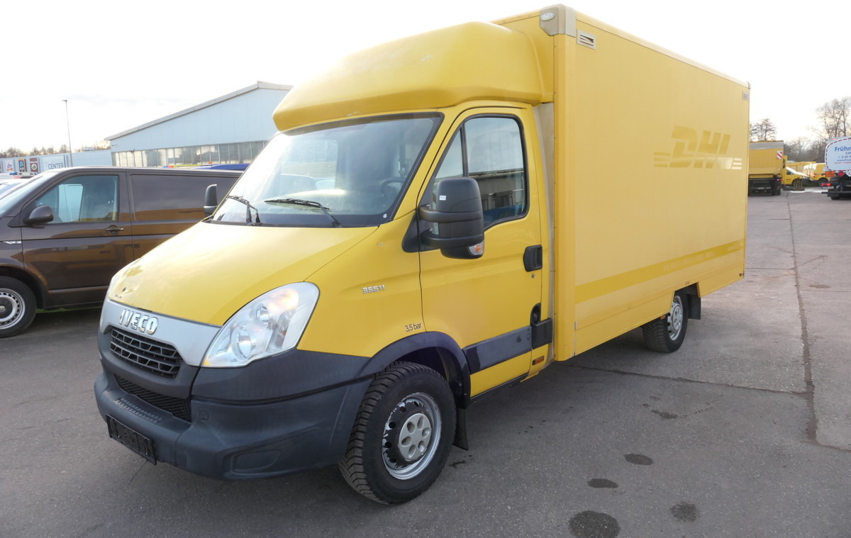 IVECO Daily 35 S11 C30C AUTOMATIK KAMERA Regale LUFT D - Furgoneta caja cerrada: foto 1 IVECO Daily 35 S11 C30C AUTOMATIK KAMERA Regale LUFT D - Furgoneta caja cerrada: foto 1