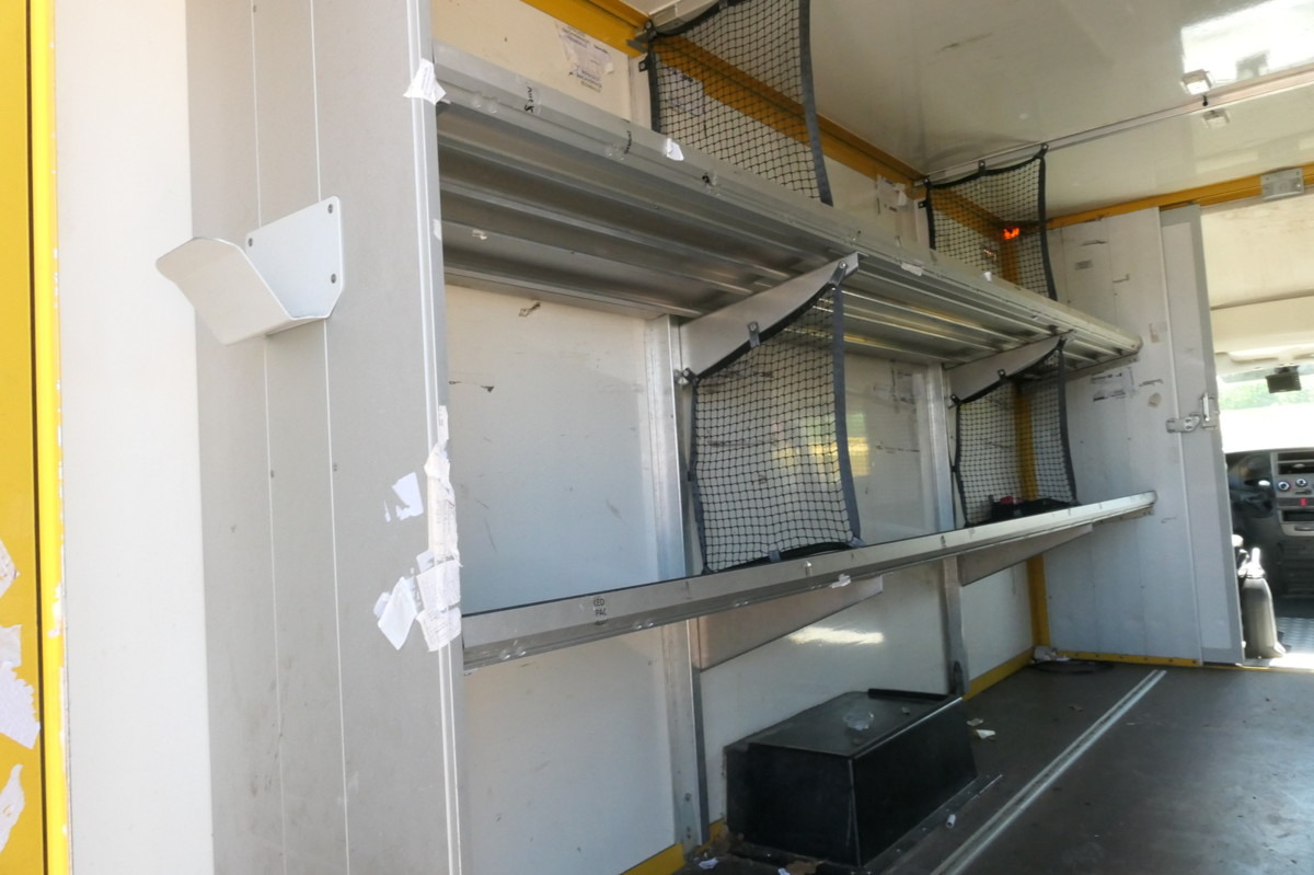 Furgoneta caja cerrada IVECO Daily 35 S11 C30C AUTOMATIK KAMERA Regale LUFT D: foto 7