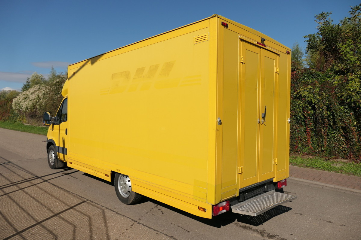 IVECO Daily 35 S11 C30C AUTOMATIK KAMERA Regale LUFT D - Furgoneta caja cerrada: foto 4 IVECO Daily 35 S11 C30C AUTOMATIK KAMERA Regale LUFT D - Furgoneta caja cerrada: foto 4