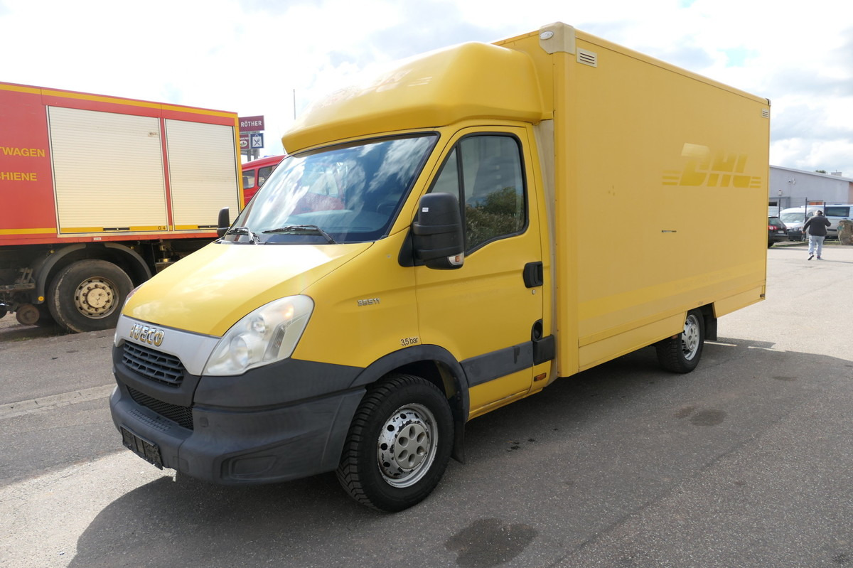 IVECO Daily 35 S11 C30C AUTOMATIK KAMERA Regale LUFT D - Furgoneta caja cerrada: foto 1 IVECO Daily 35 S11 C30C AUTOMATIK KAMERA Regale LUFT D - Furgoneta caja cerrada: foto 1