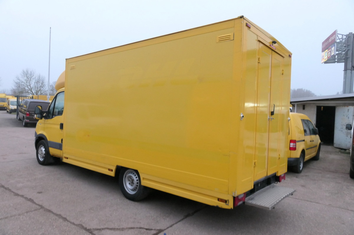 IVECO Daily 35 S11 C30C AUTOMATIK KAMERA Regale LUFT D - Furgoneta caja cerrada: foto 4 IVECO Daily 35 S11 C30C AUTOMATIK KAMERA Regale LUFT D - Furgoneta caja cerrada: foto 4