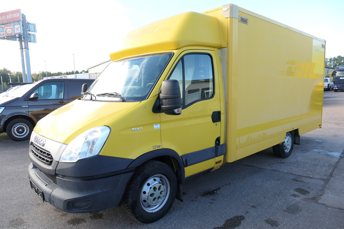 IVECO Daily 35 S11 C30C AUTOMATIK KAMERA Regale LUFT D - Furgoneta caja cerrada: foto 1 IVECO Daily 35 S11 C30C AUTOMATIK KAMERA Regale LUFT D - Furgoneta caja cerrada: foto 1