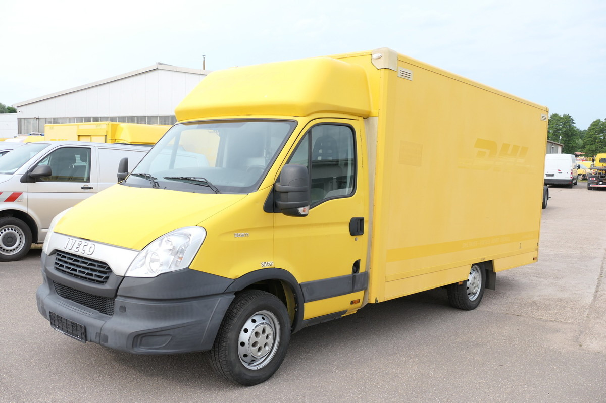 IVECO Daily 35 S11 C30C AUTOMATIK KAMERA Regale LUFT D - Furgoneta caja cerrada: foto 1 IVECO Daily 35 S11 C30C AUTOMATIK KAMERA Regale LUFT D - Furgoneta caja cerrada: foto 1