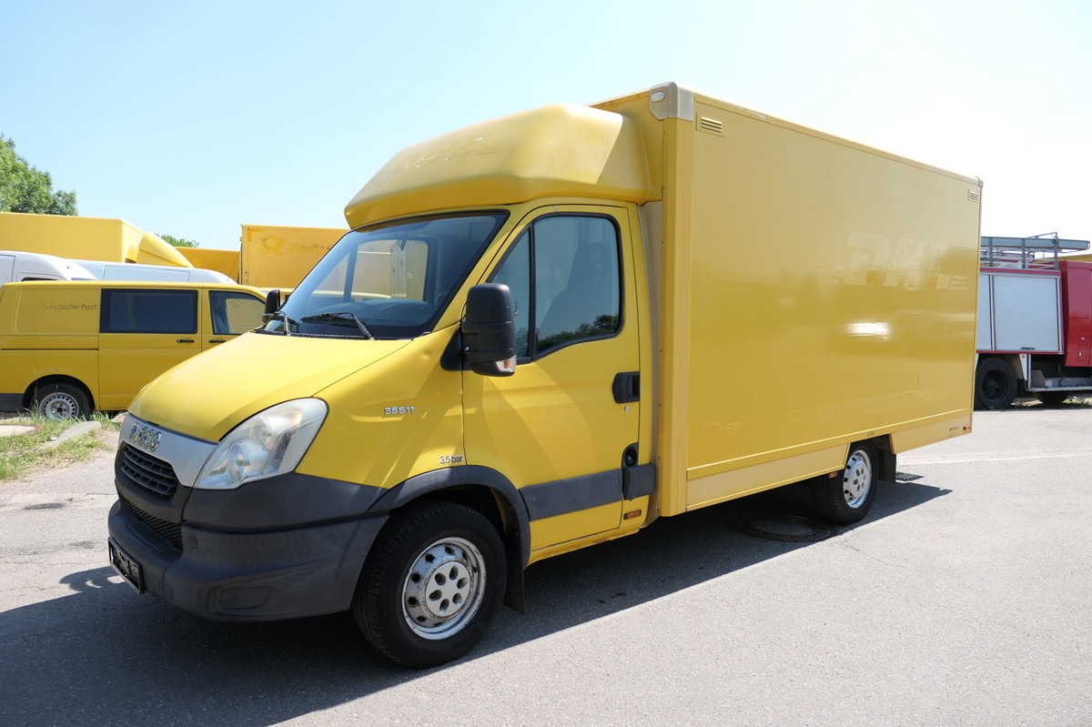 IVECO Daily 35 S11 C30C AUTOMATIK KAMERA Regale LUFT D - Furgoneta caja cerrada: foto 1 IVECO Daily 35 S11 C30C AUTOMATIK KAMERA Regale LUFT D - Furgoneta caja cerrada: foto 1
