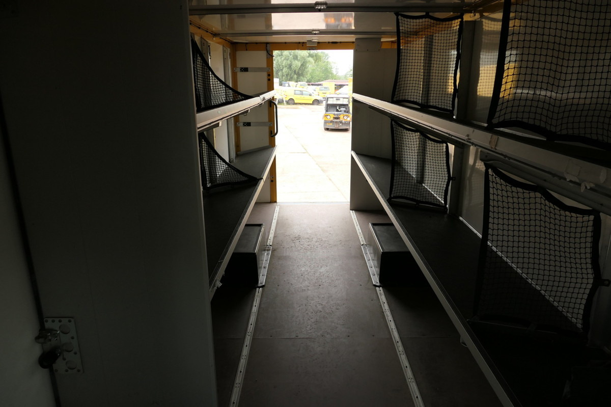 Furgoneta caja cerrada IVECO Daily 50C15 COC: foto 10 Furgoneta caja cerrada IVECO Daily 50C15 COC: foto 10