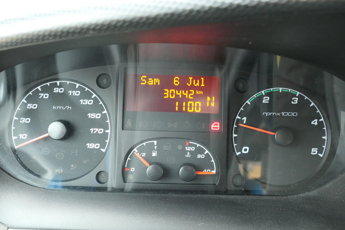 Furgoneta caja cerrada IVECO Daily 50C15 COC: foto 14 Furgoneta caja cerrada IVECO Daily 50C15 COC: foto 14