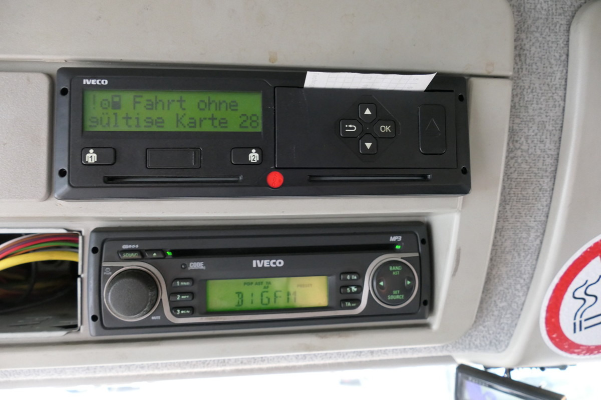 Camión caja cerrada IVECO EuroCargo ML 120 E28/P AHK LBW Koffer 7,00x2,44x: foto 13 Camión caja cerrada IVECO EuroCargo ML 120 E28/P AHK LBW Koffer 7,00x2,44x: foto 13