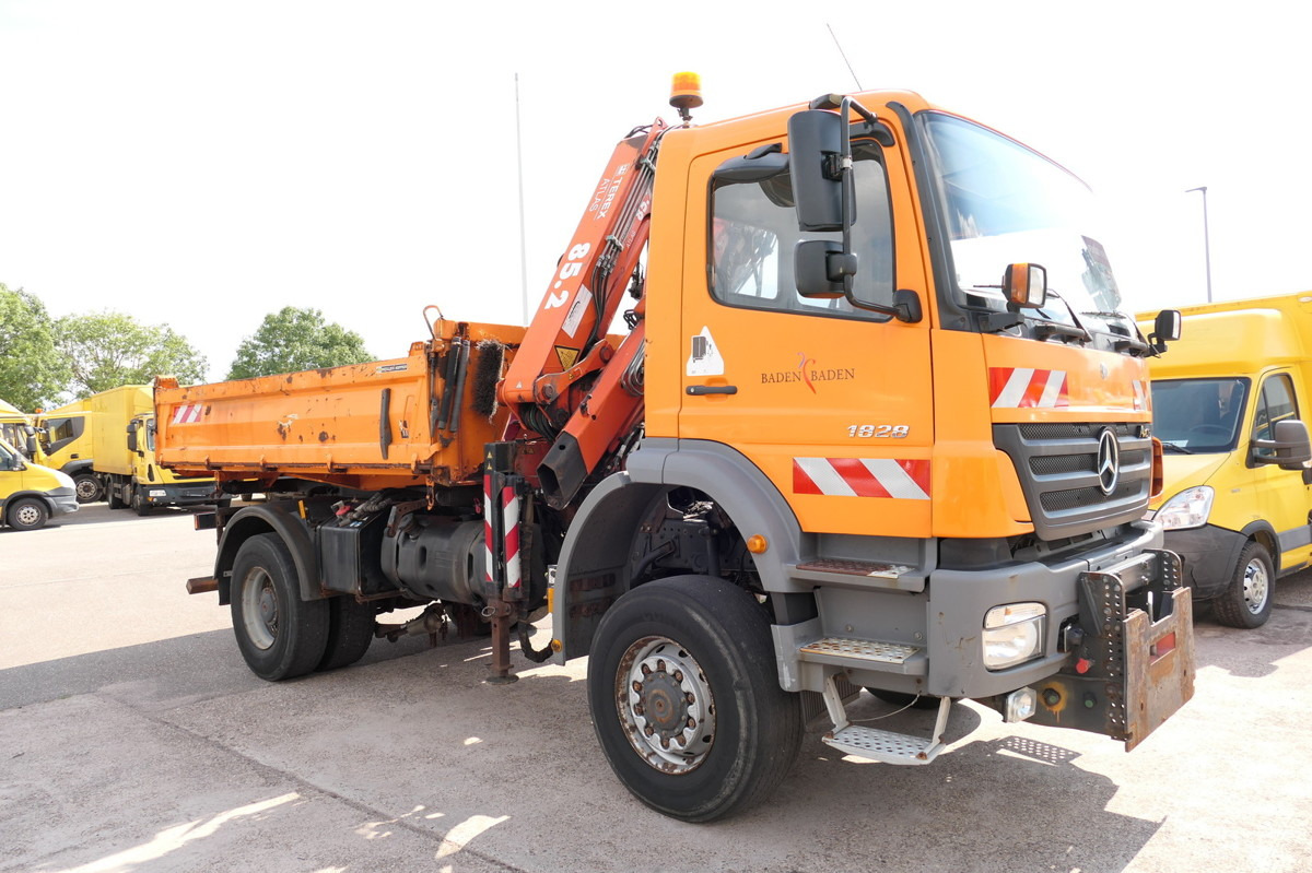 MERCEDES-BENZ 1828 AK Kran Axor-R Atlas 85.2 Kipper Winterdien - Camión volquete, Camión grúa: foto 1 MERCEDES-BENZ 1828 AK Kran Axor-R Atlas 85.2 Kipper Winterdien - Camión volquete, Camión grúa: foto 1