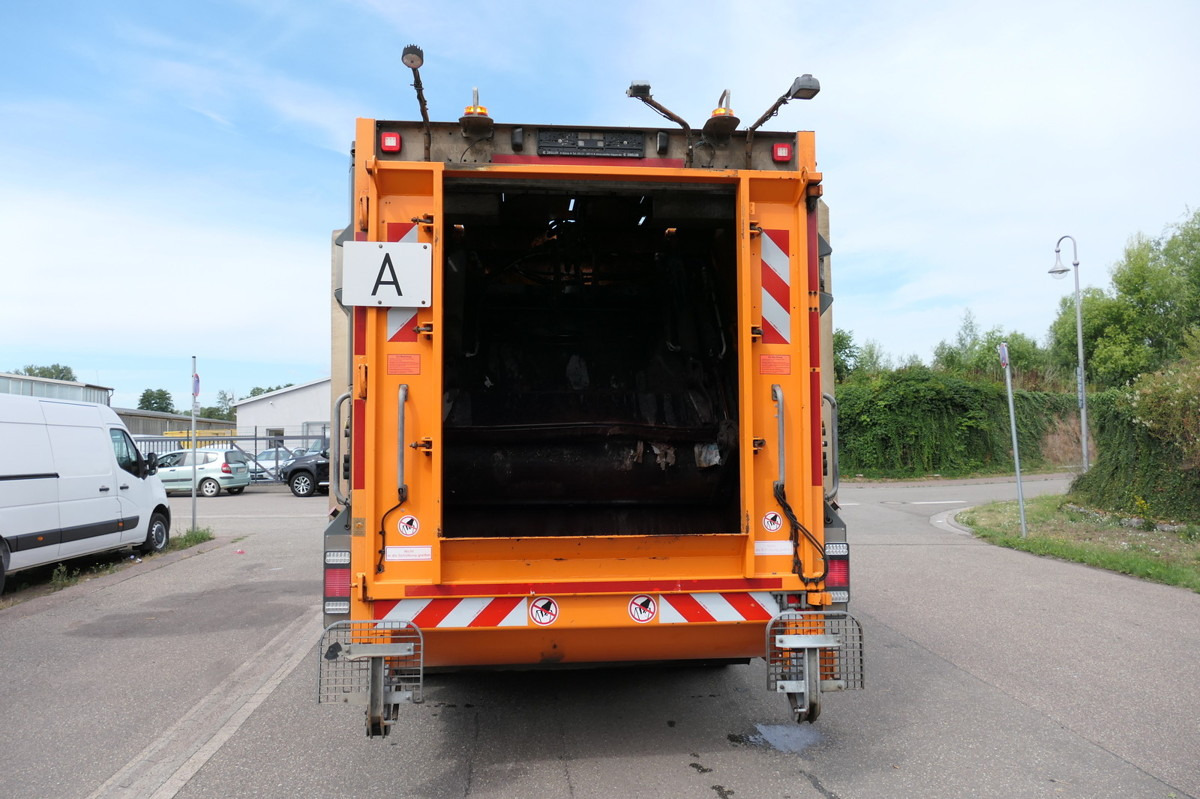 MERCEDES-BENZ 2635 NGE-L62N Econic Aufbau Zöller Medium - Camión de basura: foto 5 MERCEDES-BENZ 2635 NGE-L62N Econic Aufbau Zöller Medium - Camión de basura: foto 5
