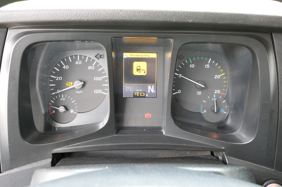 Camión caja abierta, Camión grúa MERCEDES-BENZ Antos 2540 L KLIMA Palfinger-Kran PK15001L Lenka: foto 12 Camión caja abierta, Camión grúa MERCEDES-BENZ Antos 2540 L KLIMA Palfinger-Kran PK15001L Lenka: foto 12