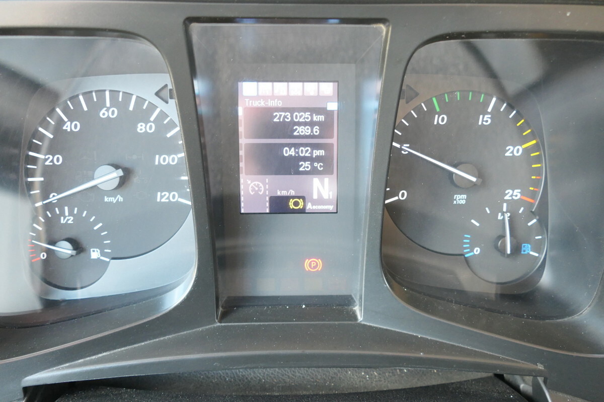 Camión caja abierta, Camión grúa MERCEDES-BENZ Antos 2540 L KLIMA Palfinger-Kran PK15001L Lenka: foto 13 Camión caja abierta, Camión grúa MERCEDES-BENZ Antos 2540 L KLIMA Palfinger-Kran PK15001L Lenka: foto 13