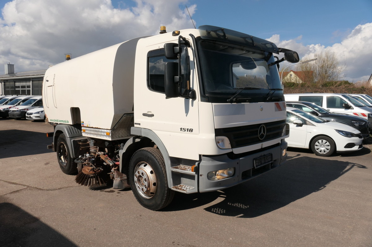 MERCEDES-BENZ Atego 1518 LKO 4x2 - Barredora vial: foto 3 MERCEDES-BENZ Atego 1518 LKO 4x2 - Barredora vial: foto 3