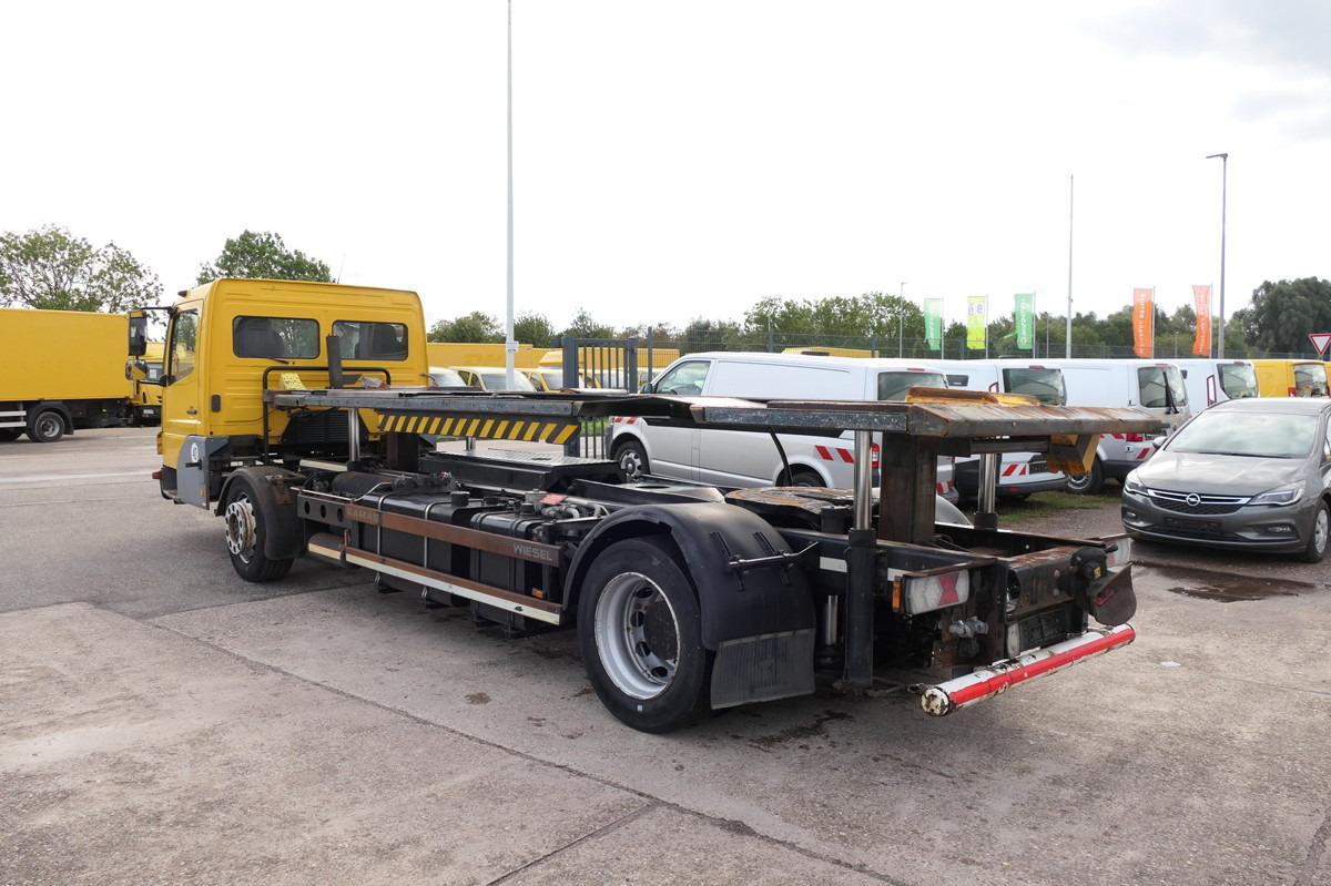 MERCEDES-BENZ KAMAG WBH 25 Wiesel Sattelkupplung Umsetzfahrz. - Camión portacontenedore/ Intercambiable: foto 1 MERCEDES-BENZ KAMAG WBH 25 Wiesel Sattelkupplung Umsetzfahrz. - Camión portacontenedore/ Intercambiable: foto 1