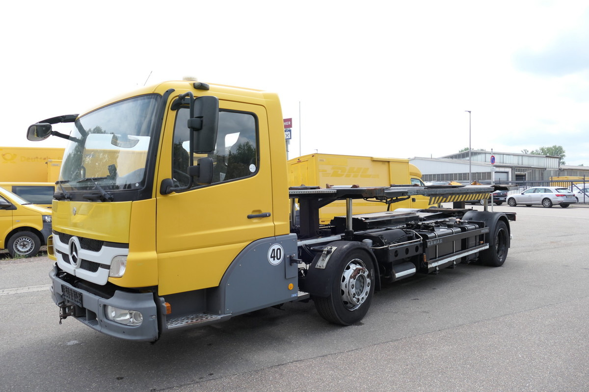 MERCEDES-BENZ KAMAG WBH 25 Wiesel Terberg Umsetzfahrz. Sattelk - Camión portacontenedore/ Intercambiable: foto 1 MERCEDES-BENZ KAMAG WBH 25 Wiesel Terberg Umsetzfahrz. Sattelk - Camión portacontenedore/ Intercambiable: foto 1