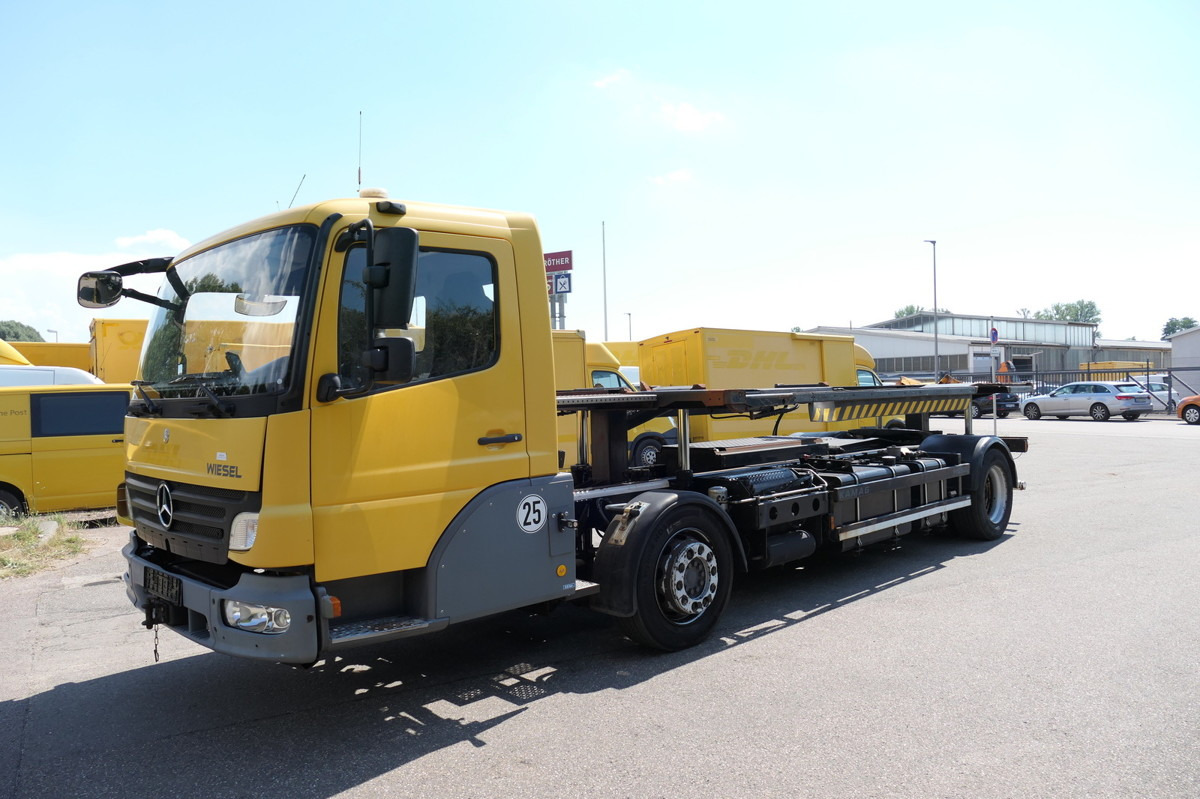 MERCEDES-BENZ KAMAG WBH 25 Wiesel Terberg Umsetzfahrz. Sattelk - Camión portacontenedore/ Intercambiable: foto 5 MERCEDES-BENZ KAMAG WBH 25 Wiesel Terberg Umsetzfahrz. Sattelk - Camión portacontenedore/ Intercambiable: foto 5