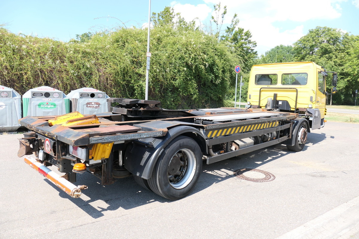 MERCEDES-BENZ KAMAG WBH 25 Wiesel Terberg Umsetzfahrz. Sattelk - Camión portacontenedore/ Intercambiable: foto 4 MERCEDES-BENZ KAMAG WBH 25 Wiesel Terberg Umsetzfahrz. Sattelk - Camión portacontenedore/ Intercambiable: foto 4