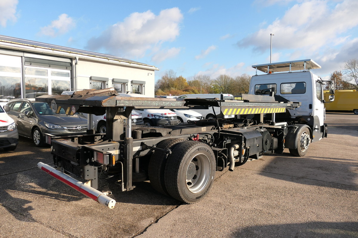 MERCEDES-BENZ Kamag Wiesel WBH 25 E4-D - Camión portacontenedore/ Intercambiable: foto 2 MERCEDES-BENZ Kamag Wiesel WBH 25 E4-D - Camión portacontenedore/ Intercambiable: foto 2