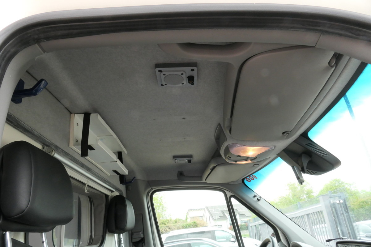 Ambulancia MERCEDES-BENZ Sprinter 519 CDI Klima Krankenwagen: foto 14