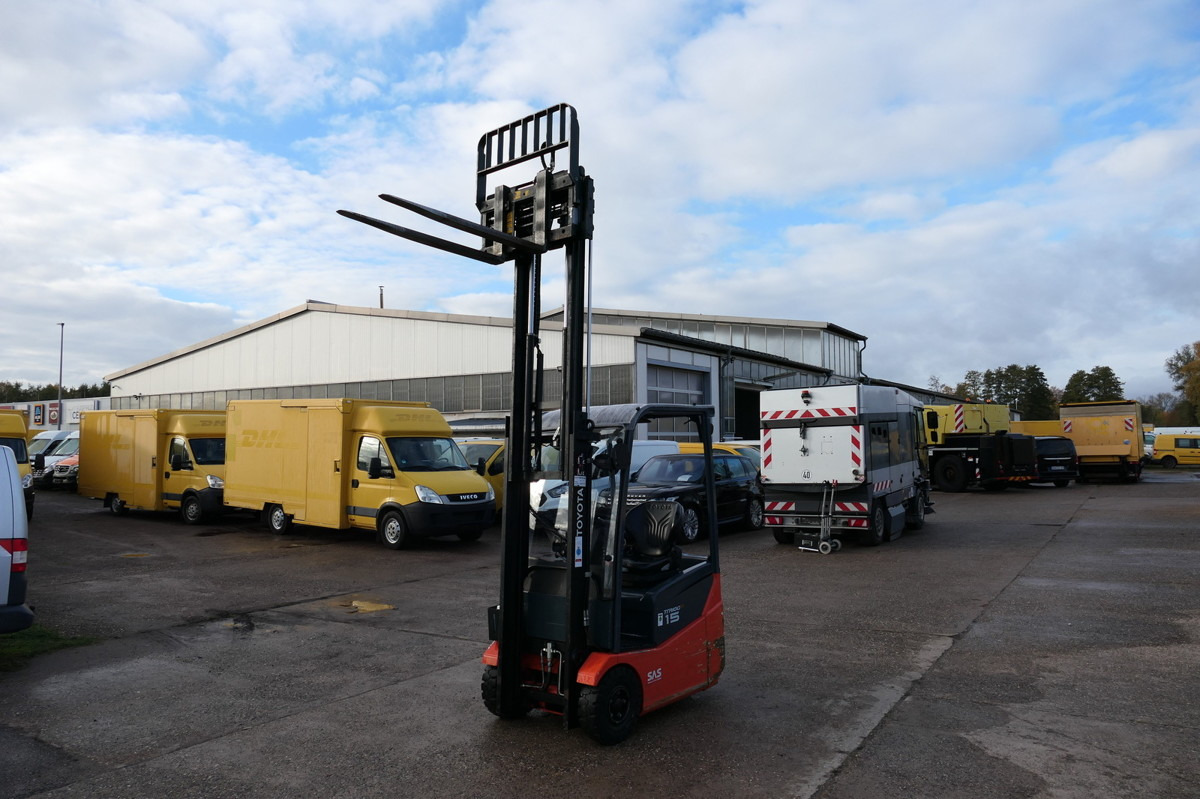 TOYOTA 7FBEST 15 Elektro 3-Rad - Carretilla elevadora eléctrica: foto 1 TOYOTA 7FBEST 15 Elektro 3-Rad - Carretilla elevadora eléctrica: foto 1