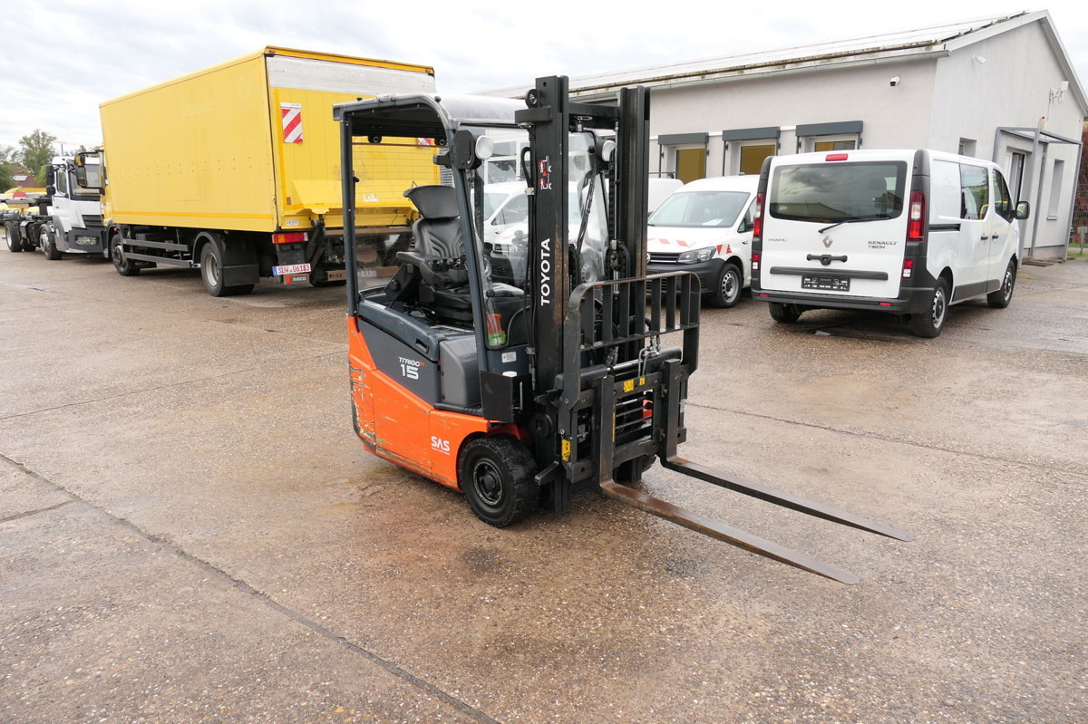 TOYOTA 7FBEST 15 Elektro Batterie 17/2021 3-Rad - Carretilla elevadora eléctrica: foto 3 TOYOTA 7FBEST 15 Elektro Batterie 17/2021 3-Rad - Carretilla elevadora eléctrica: foto 3