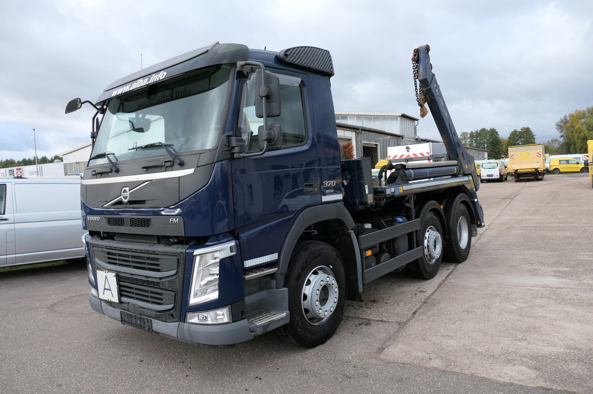 VOLVO FM 62 PR Meiller Klima Lenkachse - Camión volquete: foto 2 VOLVO FM 62 PR Meiller Klima Lenkachse - Camión volquete: foto 2