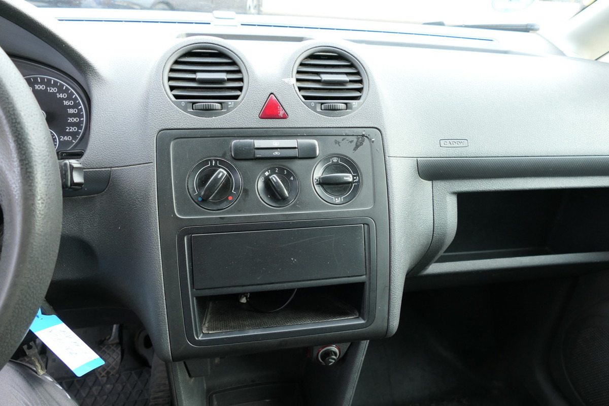 Furgoneta pequeña VW Caddy 2.0 TDI 2-Sitzer EURO-5 PARKTRONIK 6-GANG: foto 12