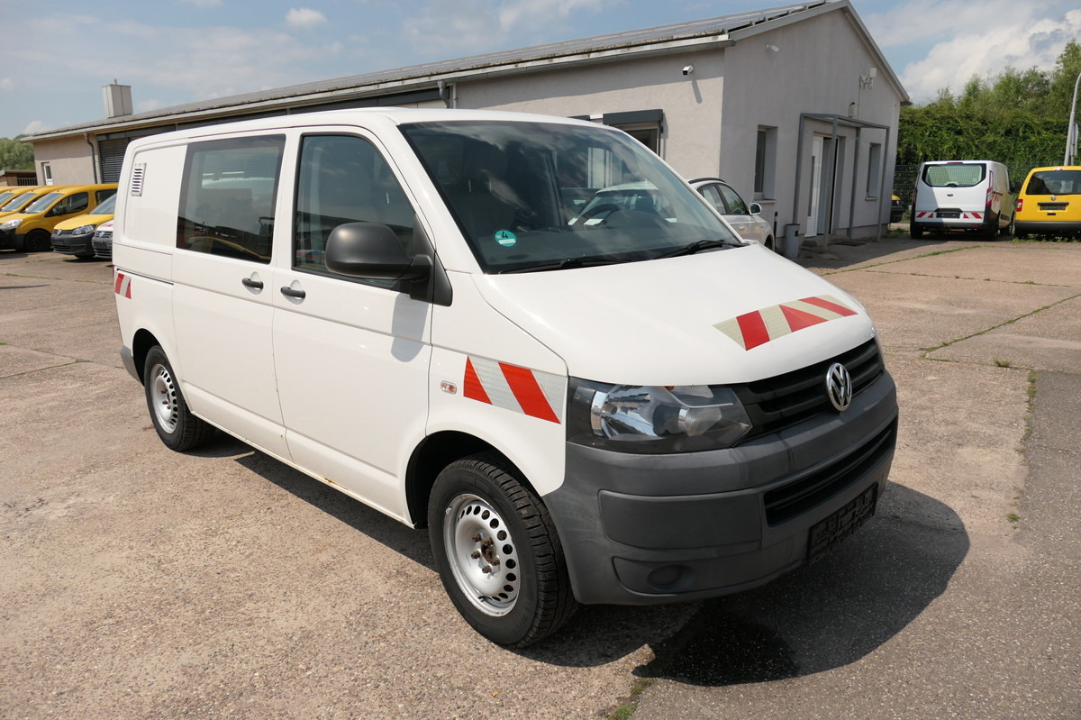 VW T5 2.0 TDI 4Motion 3-Sitzer AHK KLIMA WERKSTATTE - Furgoneta pequeña: foto 2 VW T5 2.0 TDI 4Motion 3-Sitzer AHK KLIMA WERKSTATTE - Furgoneta pequeña: foto 2