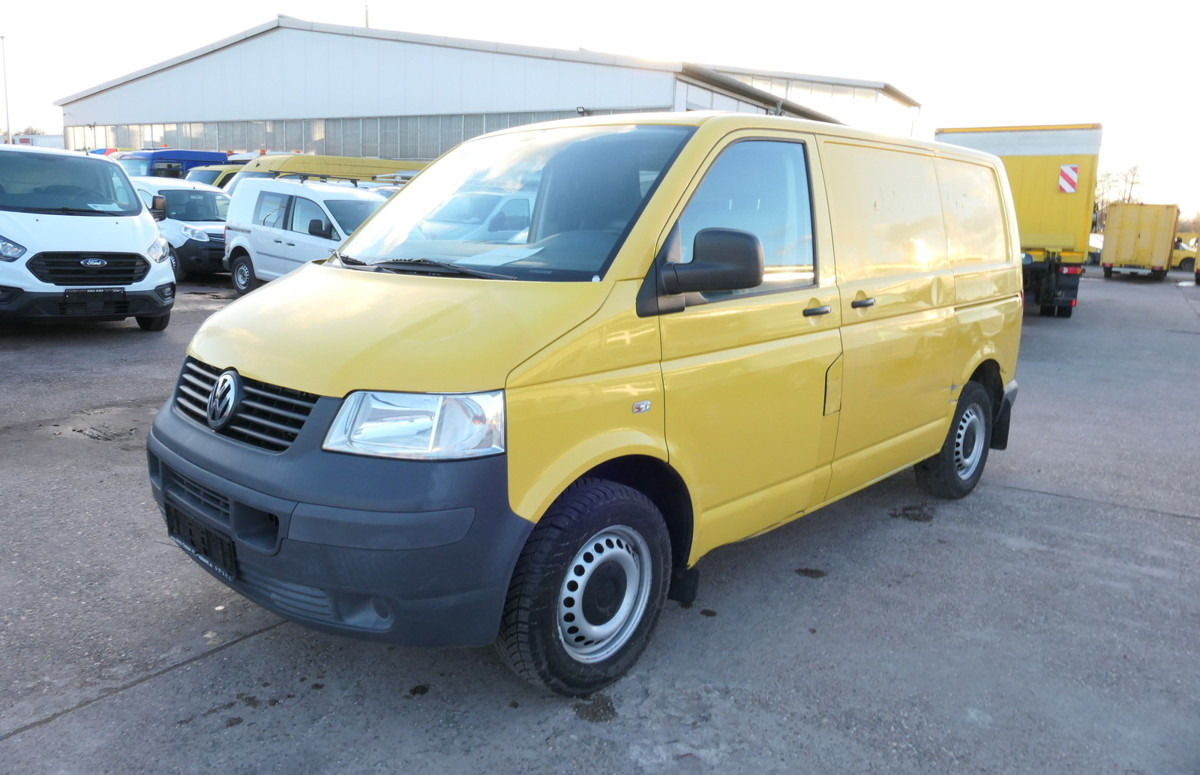 VW T5 Transporter 1.9 TDI PARKTRONIK 2xSCHIEBETÜR - Furgoneta pequeña: foto 2 VW T5 Transporter 1.9 TDI PARKTRONIK 2xSCHIEBETÜR - Furgoneta pequeña: foto 2