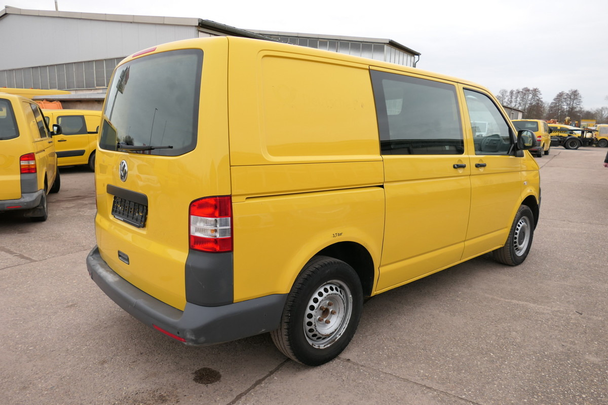 VW T5 Transporter 2.0 TDI 2-Sitzer PARKTRONIK EUR-5 - Furgoneta pequeña: foto 4 VW T5 Transporter 2.0 TDI 2-Sitzer PARKTRONIK EUR-5 - Furgoneta pequeña: foto 4