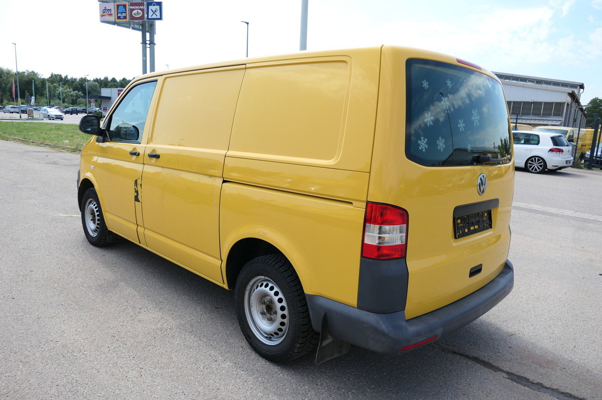 VW T5 Transporter 2.0 TDI 2xSCHIEBETÜR PARKTRONIK E - Furgoneta pequeña: foto 5 VW T5 Transporter 2.0 TDI 2xSCHIEBETÜR PARKTRONIK E - Furgoneta pequeña: foto 5