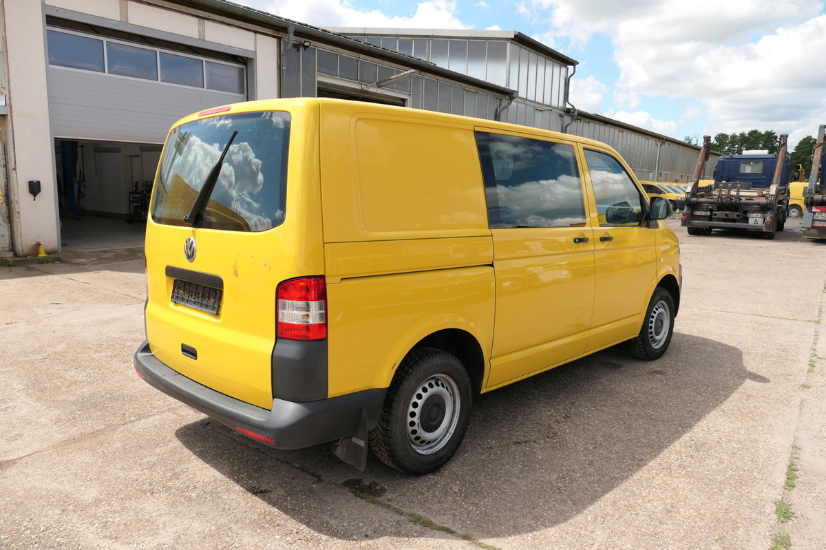 VW T5 Transporter 2.0 TDI EURO-5 CoC 2xSCHIEBETÜR P - Furgoneta pequeña: foto 4 VW T5 Transporter 2.0 TDI EURO-5 CoC 2xSCHIEBETÜR P - Furgoneta pequeña: foto 4