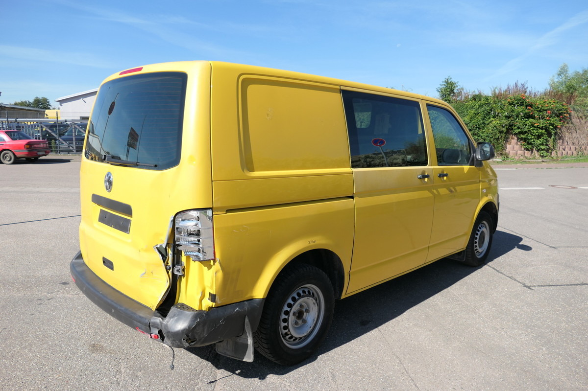 VW T5 Transporter 2.0 TDI EURO-5 PARKTRONIK CoC - Furgoneta pequeña: foto 4 VW T5 Transporter 2.0 TDI EURO-5 PARKTRONIK CoC - Furgoneta pequeña: foto 4