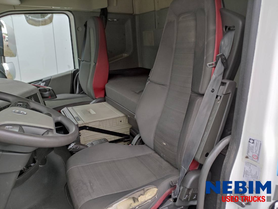 Volvo FH 460 4X2 - Globetrotter - Cabeza tractora: foto 3 Volvo FH 460 4X2 - Globetrotter - Cabeza tractora: foto 3