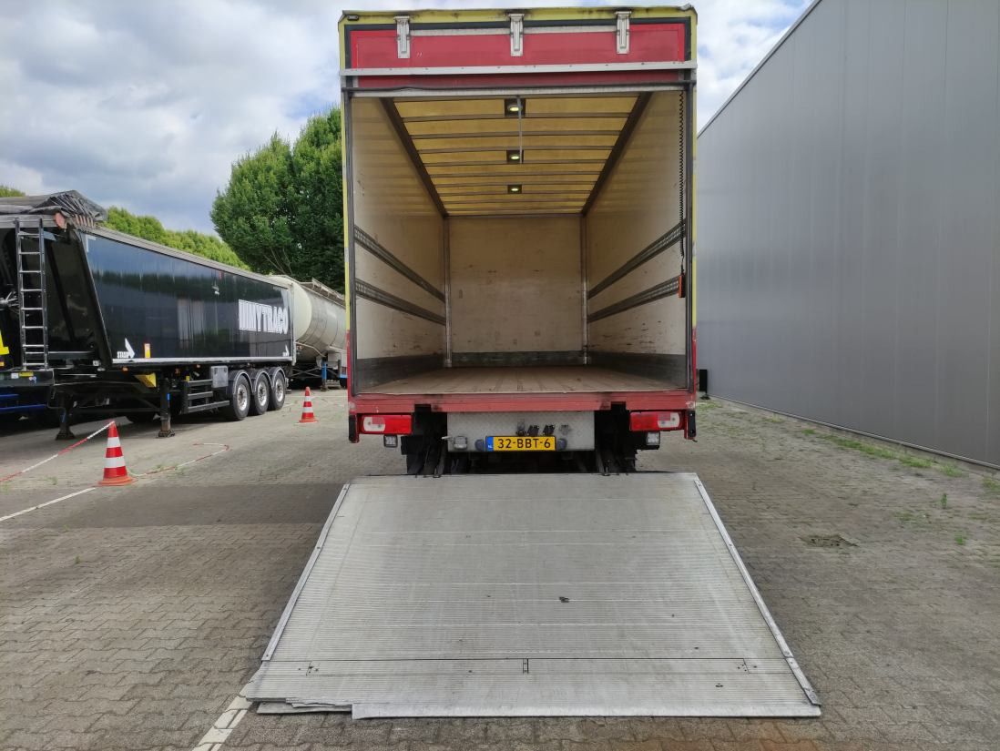 DAF CF 85.410 4x2 Spacecab - NL truck - Camión caja cerrada: foto 5 DAF CF 85.410 4x2 Spacecab - NL truck - Camión caja cerrada: foto 5