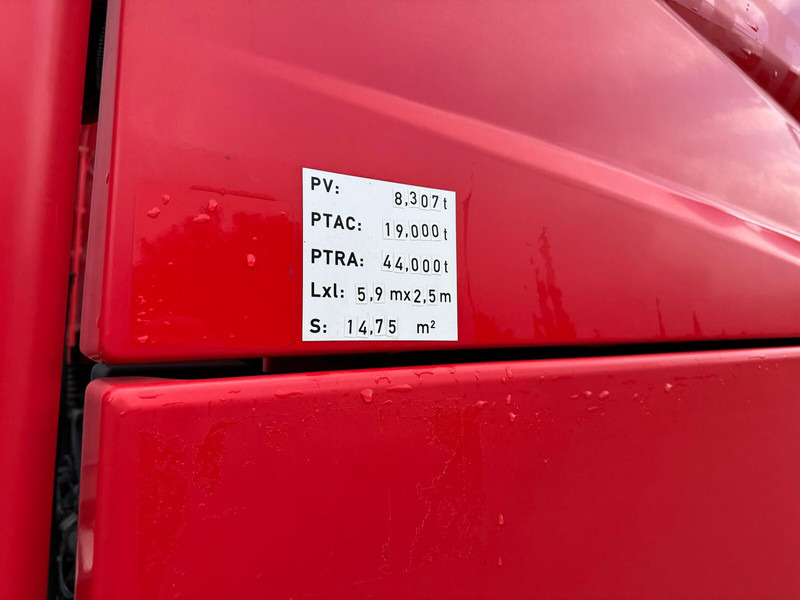 Cabeza tractora Renault T520: foto 9