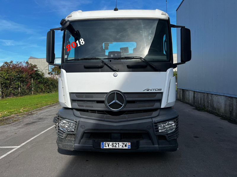 Mercedes-Benz Actros 2543 - Camión multibasculante: foto 4 Mercedes-Benz Actros 2543 - Camión multibasculante: foto 4