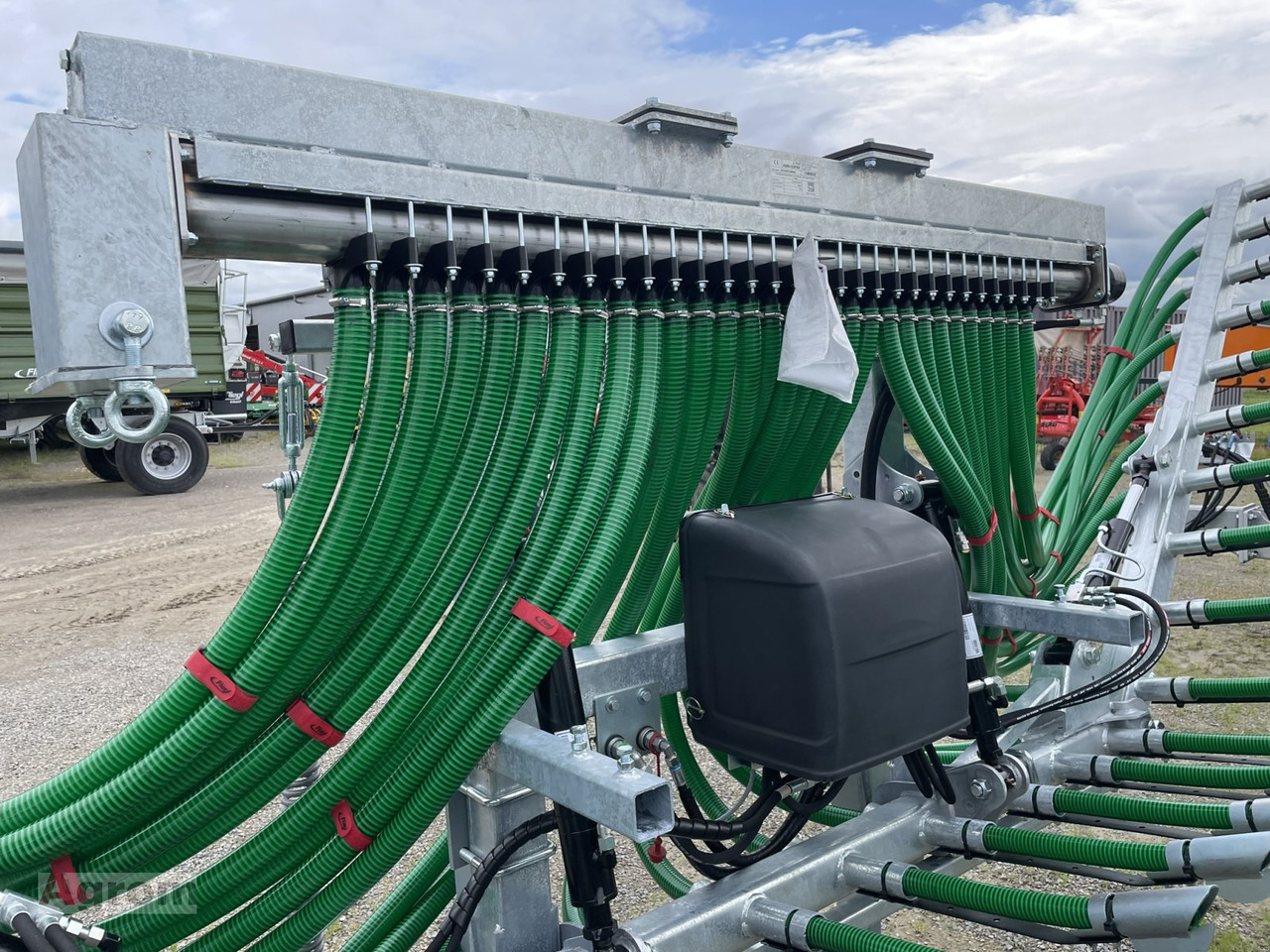 Fliegl Schleppschuhverteiler Compact 7,5 m - Inyector de purín: foto 4 Fliegl Schleppschuhverteiler Compact 7,5 m - Inyector de purín: foto 4