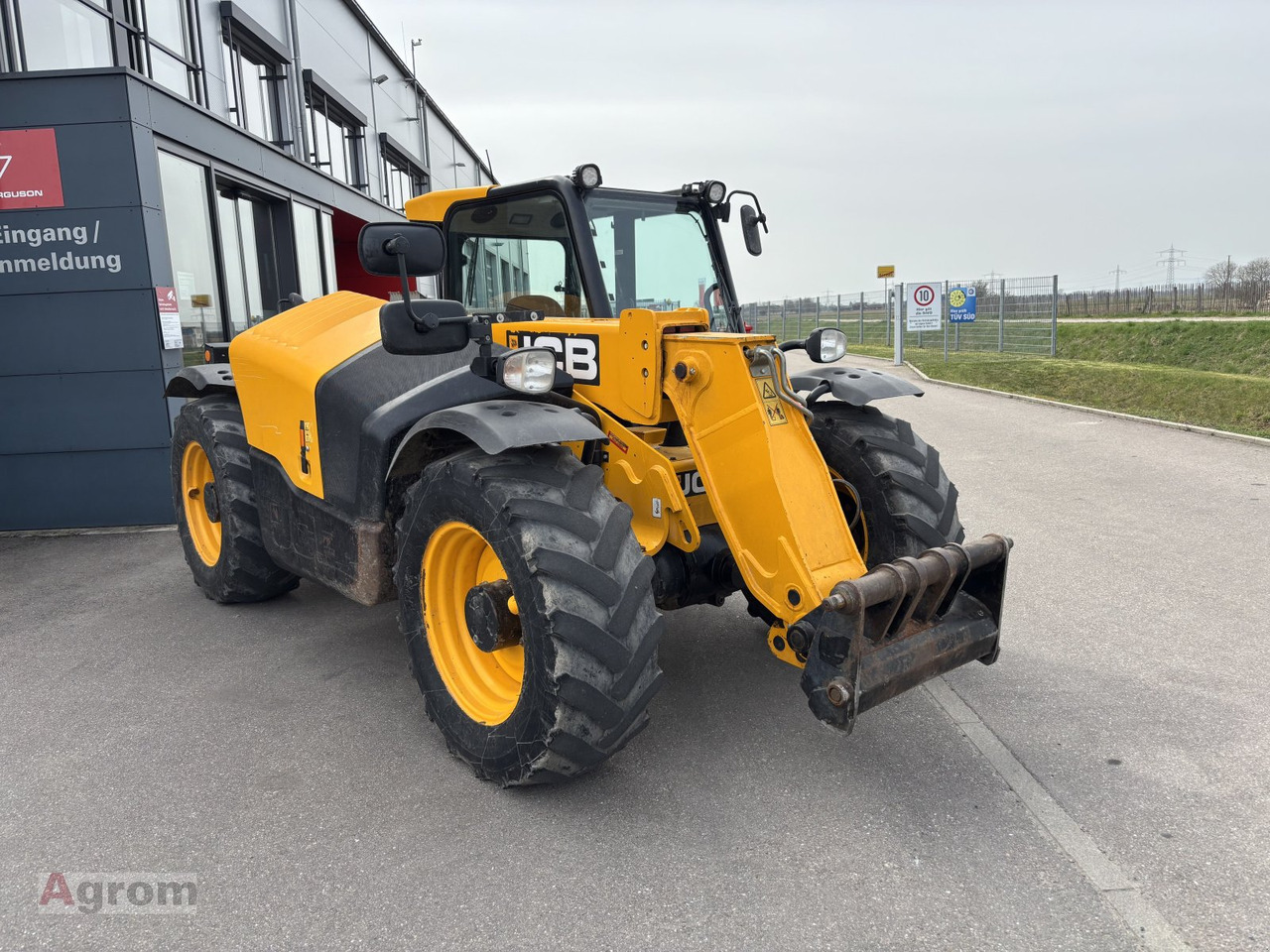 JCB 527-58 Agri - Manipulador telescópico: foto 1 JCB 527-58 Agri - Manipulador telescópico: foto 1