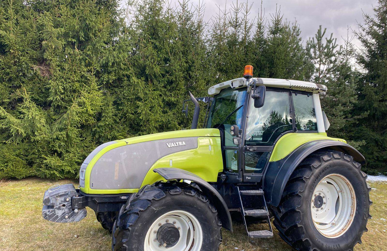 Valtra T160 - Tractor: foto 2 Valtra T160 - Tractor: foto 2