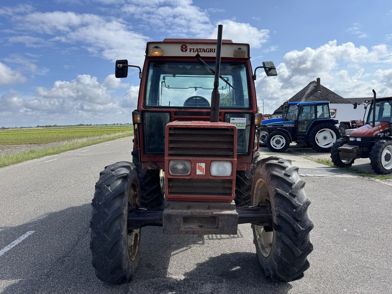 Fiat 70-90 DT - Tractor: foto 2 Fiat 70-90 DT - Tractor: foto 2