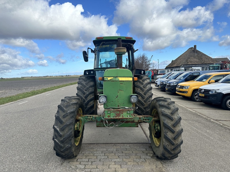 John Deere 4040 - Tractor: foto 2 John Deere 4040 - Tractor: foto 2