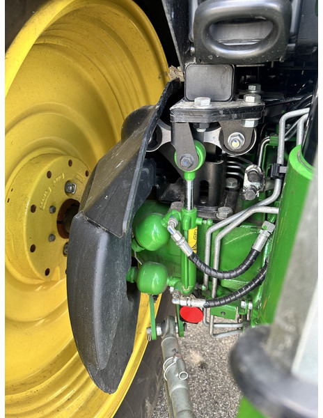 Tractor John Deere 6R150: foto 18