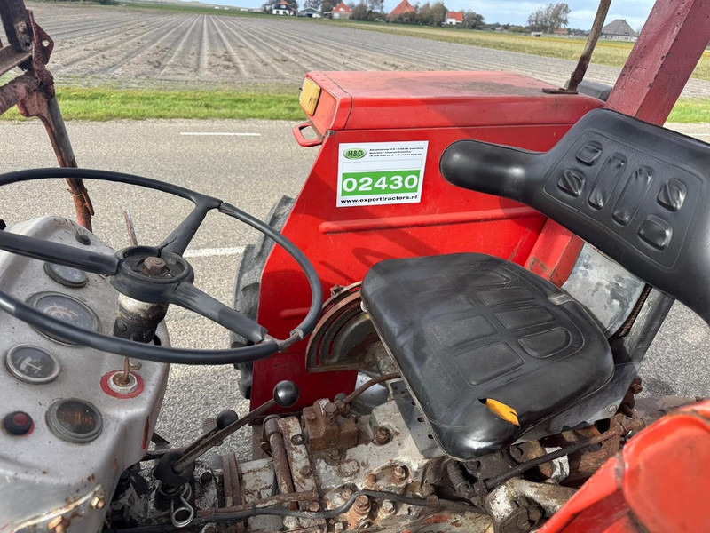 Massey Ferguson 135 - Tractor: foto 4 Massey Ferguson 135 - Tractor: foto 4