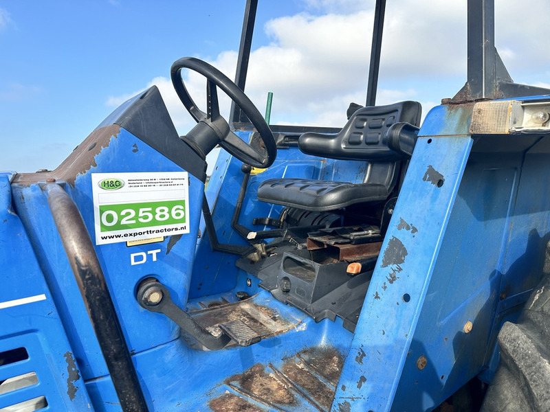 New Holland 110-90 DT - Tractor: foto 4 New Holland 110-90 DT - Tractor: foto 4