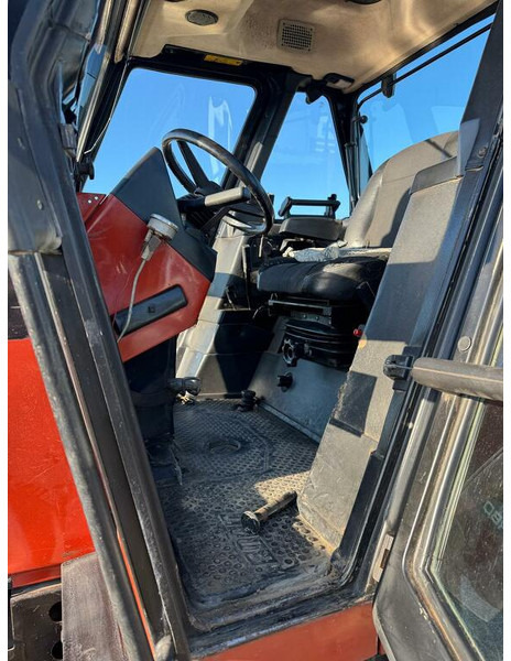 New Holland 180-90 DT - Tractor: foto 4 New Holland 180-90 DT - Tractor: foto 4