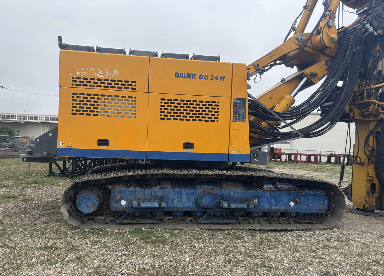 Bauer BG 24H - Martillo de hinca de pilotes: foto 3 Bauer BG 24H - Martillo de hinca de pilotes: foto 3