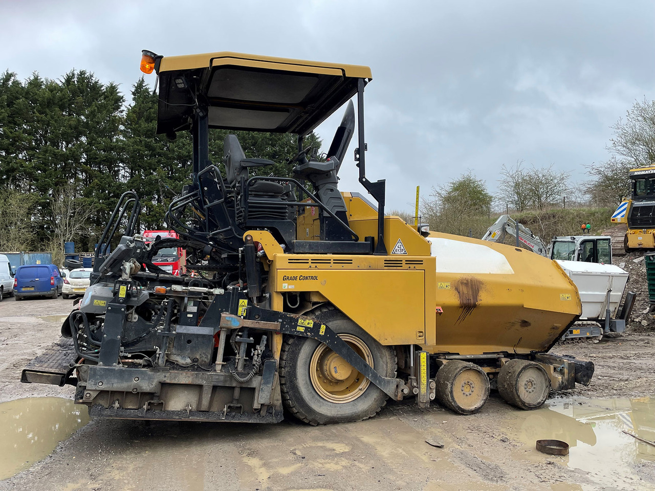 Caterpillar AP500F - Pavimentadora de asfalto: foto 1 Caterpillar AP500F - Pavimentadora de asfalto: foto 1