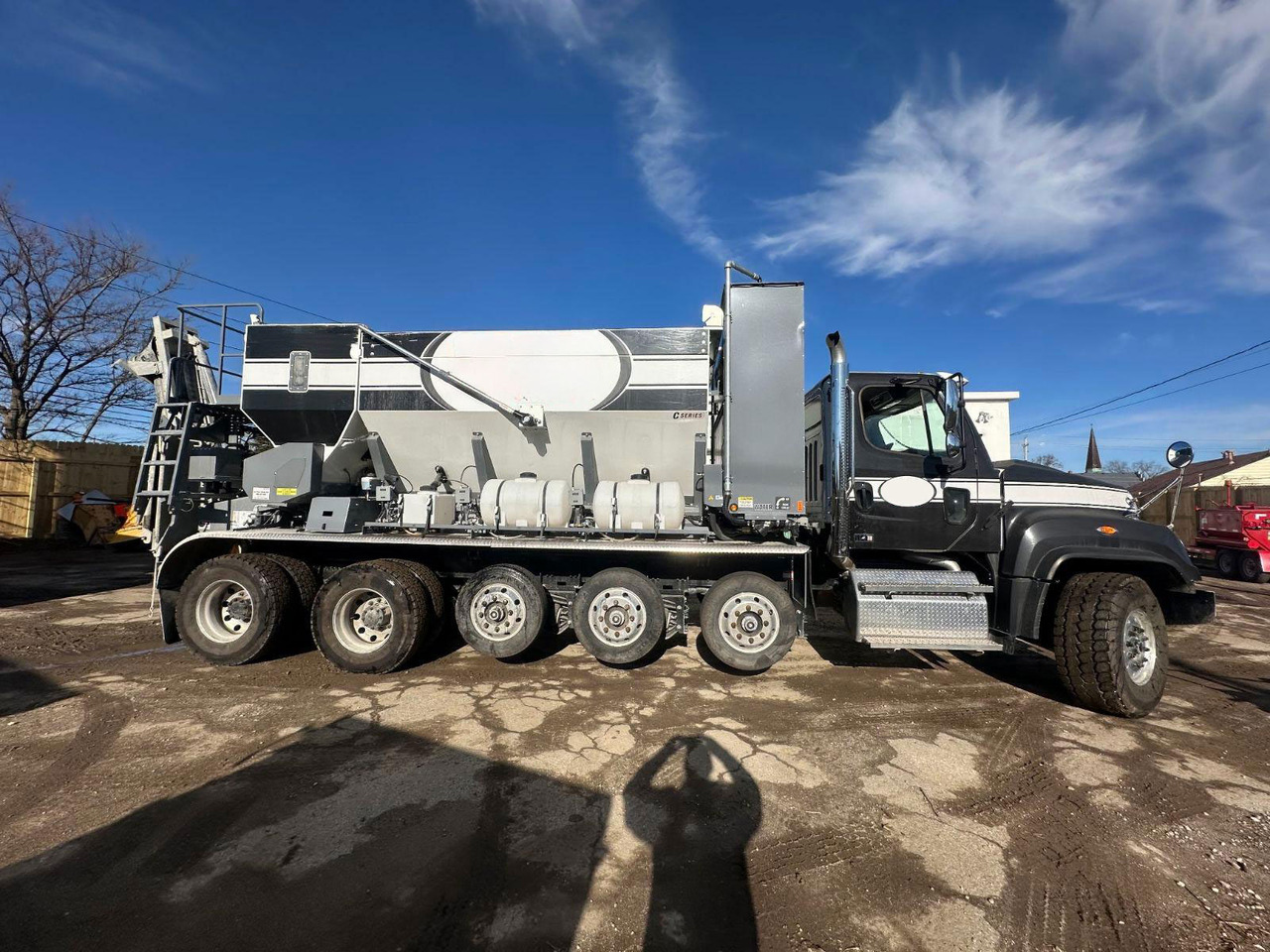 Cementech C60E - Camión hormigonera: foto 2 Cementech C60E - Camión hormigonera: foto 2